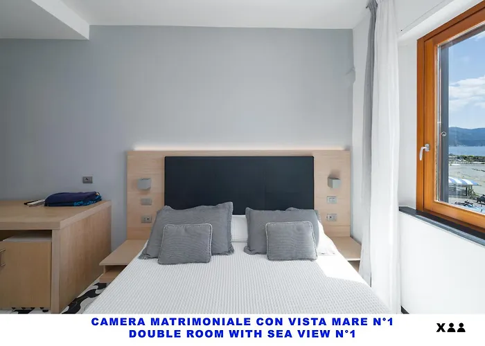 Affittacamere Lo Scoglio (Guesthouse)