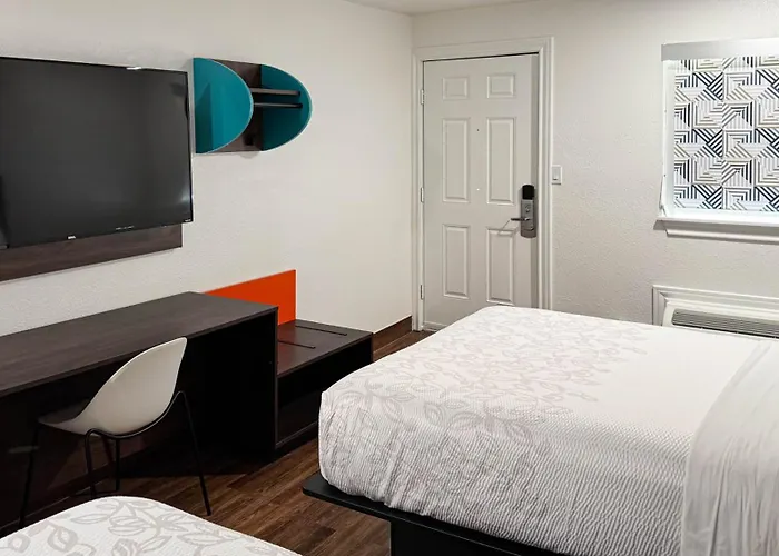 Motel 6 Classic Galveston, Tx Beach-Seawall