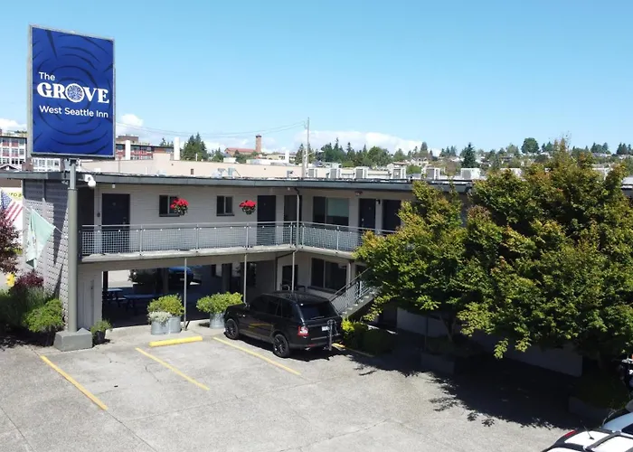 Grove West Seattle Inn