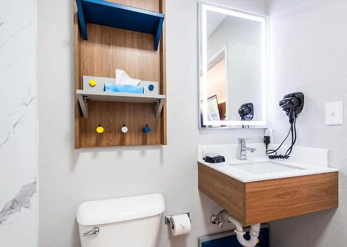 Microtel Inn & Suites By Wyndham London