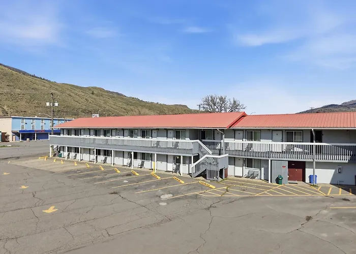 Canada'S Best Value Desert Inn & Suites Cache Creek