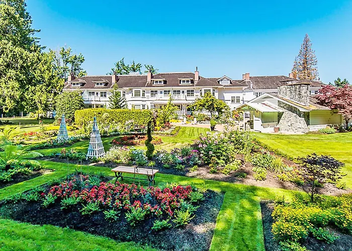 Crown Mansion Boutique Hotel & Villas