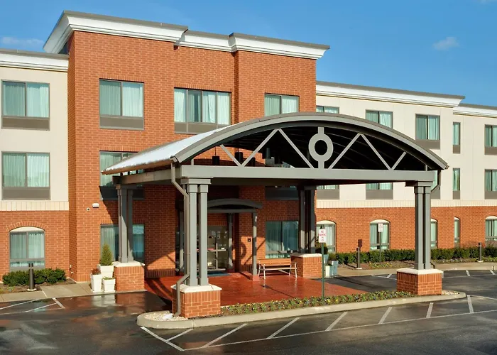 Holiday Inn Express & Suites Bethlehem Airport-Allentown Area