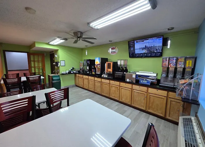 Super 8 By Wyndham Emporia