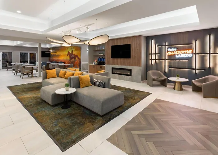 La Quinta By Wyndham Airport