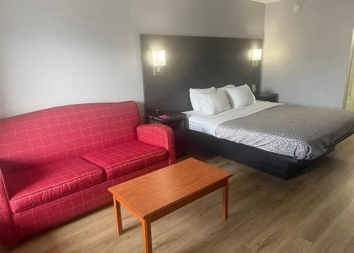 Econo Lodge Naval Station Norfolk