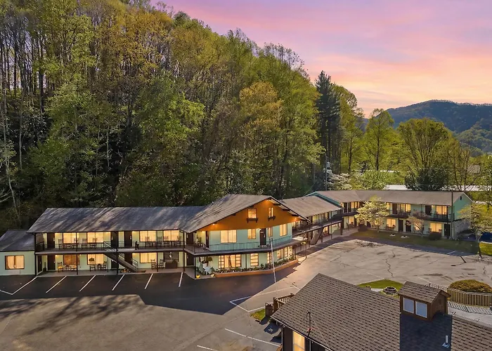 Castlewood Inn
