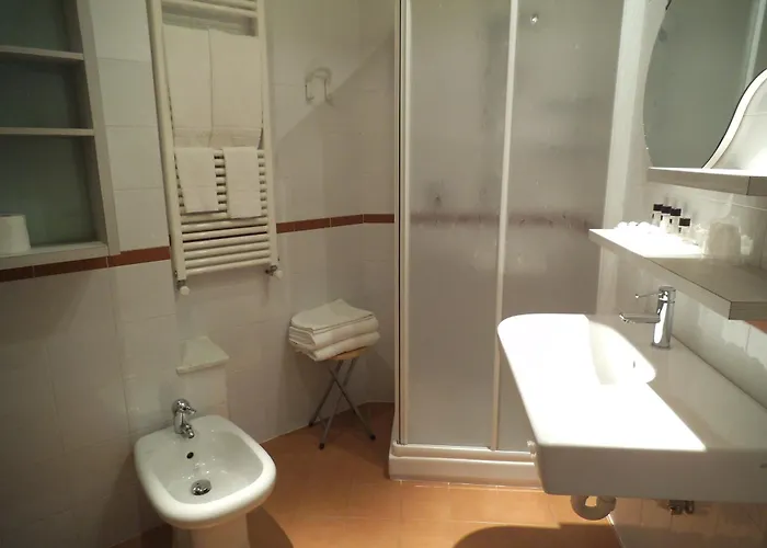 Ariston & Apartments