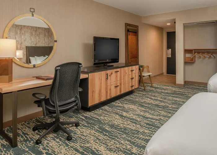 Doubletree By Hilton Missoula Edgewater
