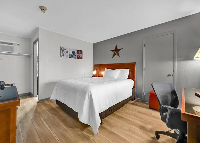 Harvest Drive Family Inn - Renovated Rooms Gordonville