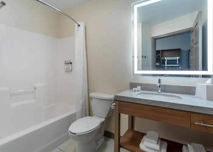 Candlewood Suites By Ihg