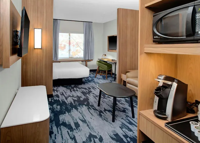 Fairfield Inn & Suites By Marriott Roanoke Salem