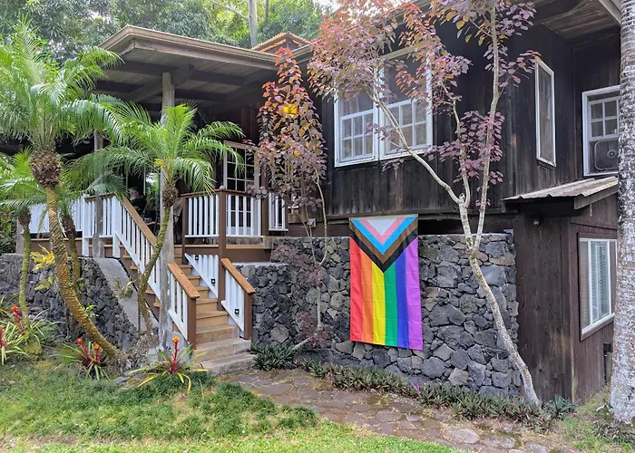 Kehena Mauka Nui Club Lgbtqia+ Clothing Optional