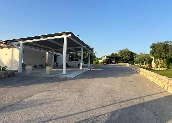 Villa Carmiano Luxury Bedrooms In Avola In The Province Of Syracuse With Room With Swimming Pool