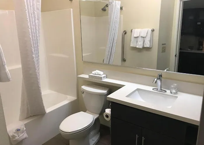 Candlewood Suites By Ihg