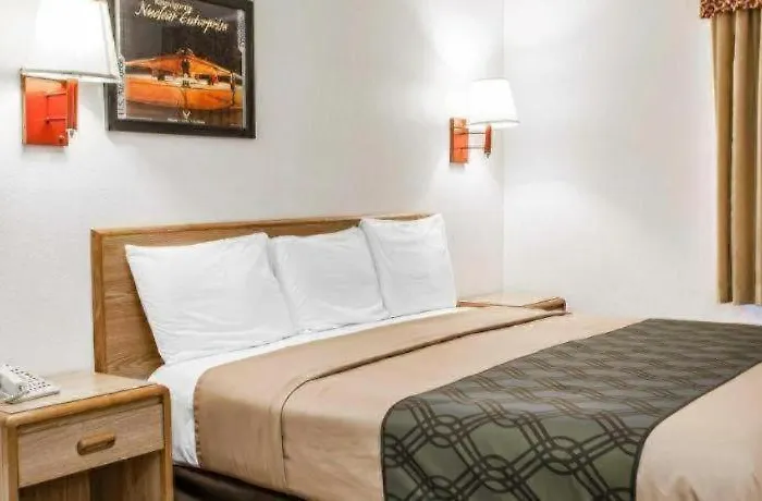 Econo Lodge Truman Inn Sedalia