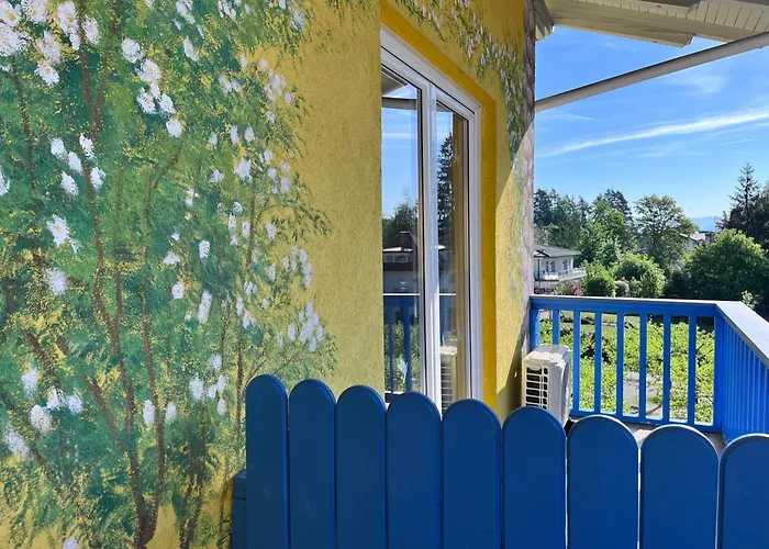 Loving Hut Pension & Vegan Restaurant St. Kanzian am Klopeiner See