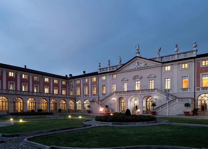 Villa Fenaroli Palace Hotel