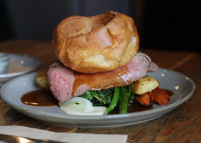 Hinds Head Hotel Aldermaston