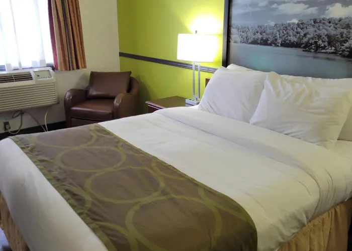 Super 8 By Wyndham Brockville