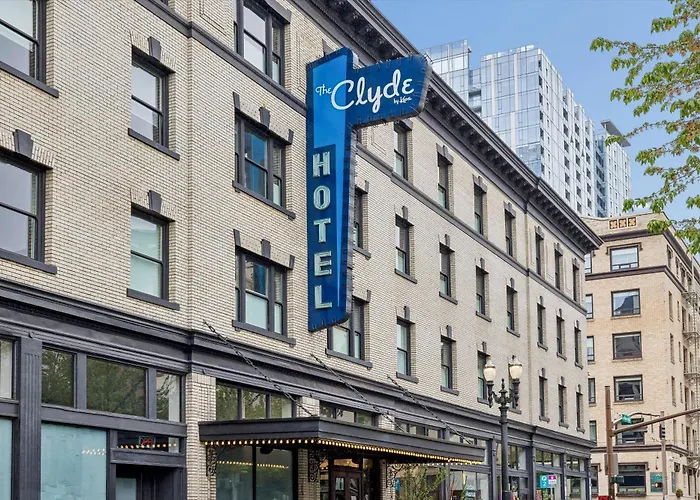 Clyde Portland By Kasa Living