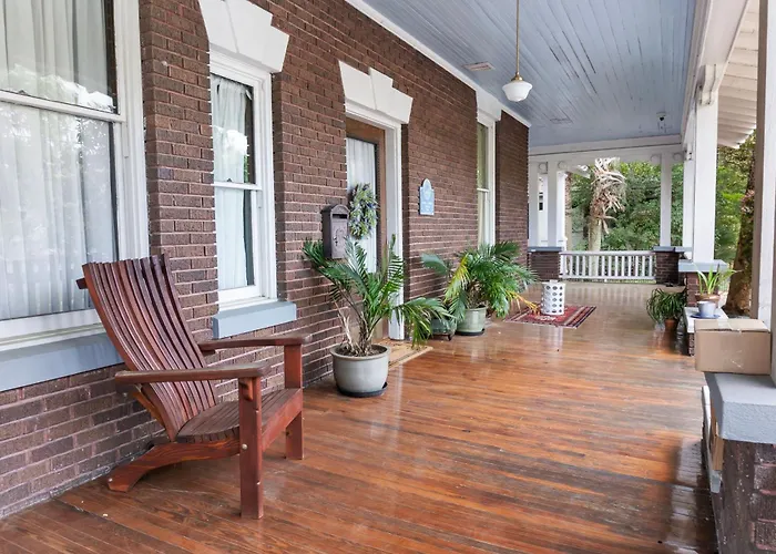 Sweetwater Branch Inn