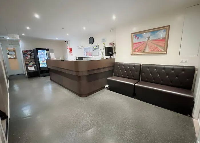 Dam Hotel