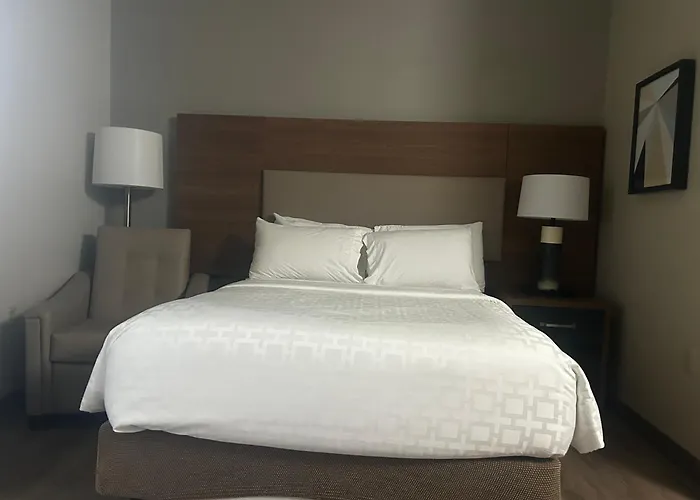 Candlewood Suites By Ihg