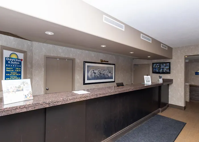 Days Inn & Suites By Wyndham Brandon