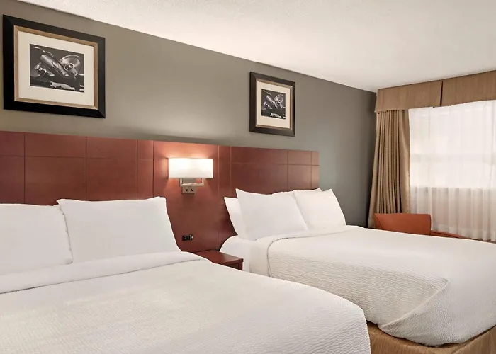 Days Inn By Wyndham Fredericton