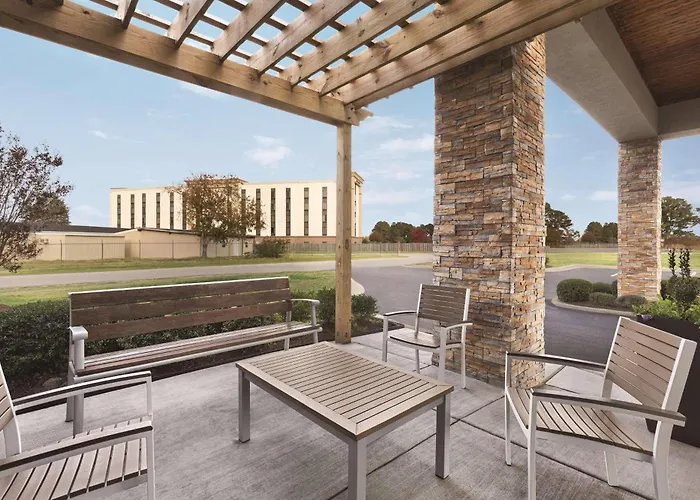 Country Inn & Suites By Radisson, Dunn I-95