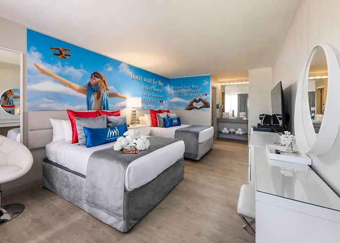 Magic Moment Resort & Kids Club, Dazzler Select By Wyndham Kissimmee