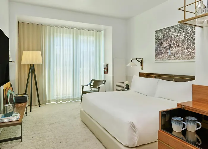 Halcyon - A Hotel In Cherry Creek