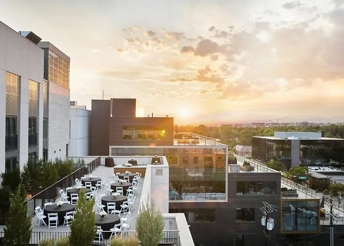 Halcyon - A Hotel In Cherry Creek