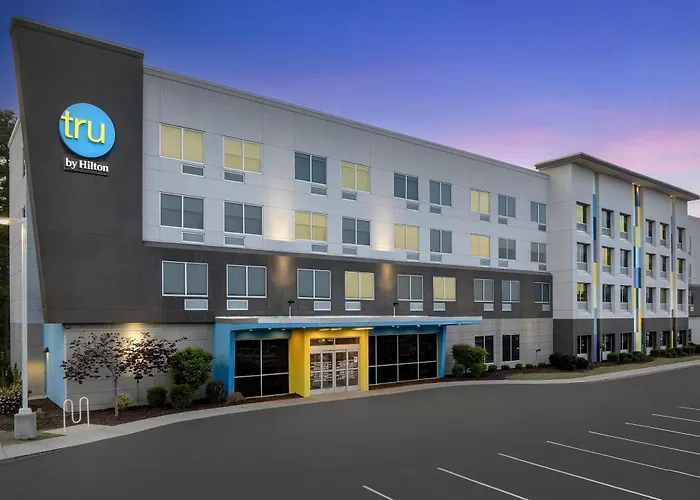 Tru By Hilton Fayetteville I-95