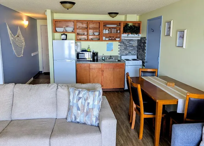 Silver Surf Motel