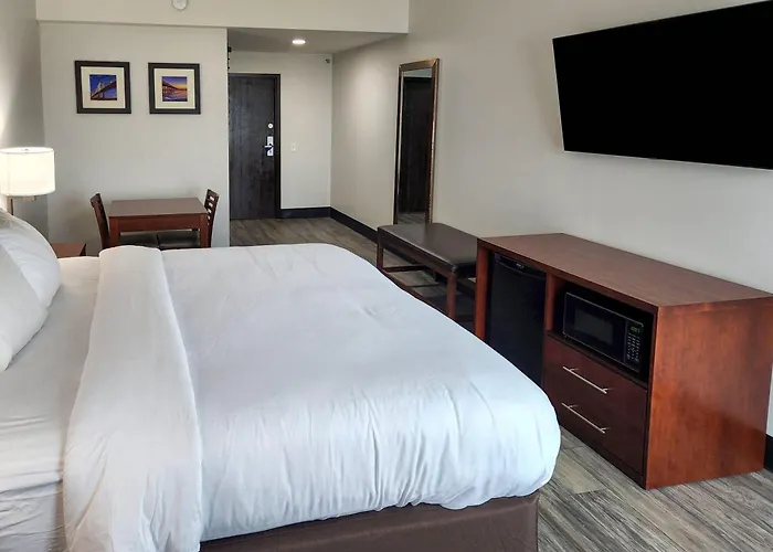 Comfort Suites Baymeadows Near Butler Blvd