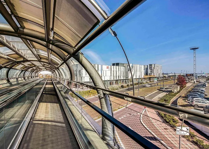 Hotel ibis Paris Coeur d'Orly Airport
