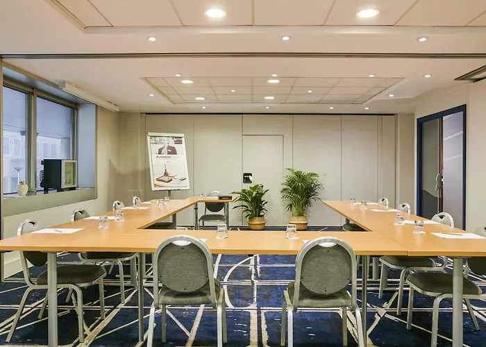 Residence Mercure Paris La Defense Grande Arche Nanterre