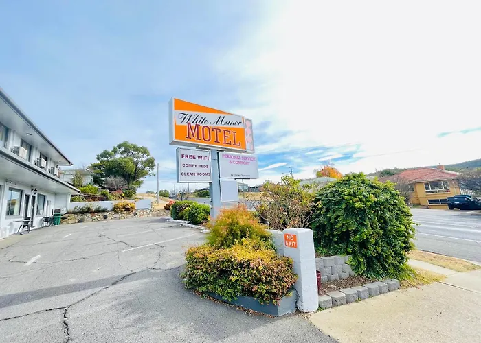 White Manor Motel