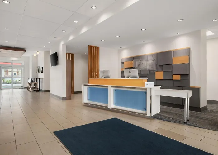 Holiday Inn Express & Suites Victoria-Colwood By Ihg