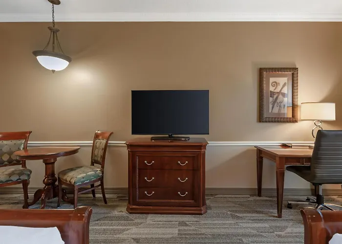 Best Western Plus The Arden Park Hotel