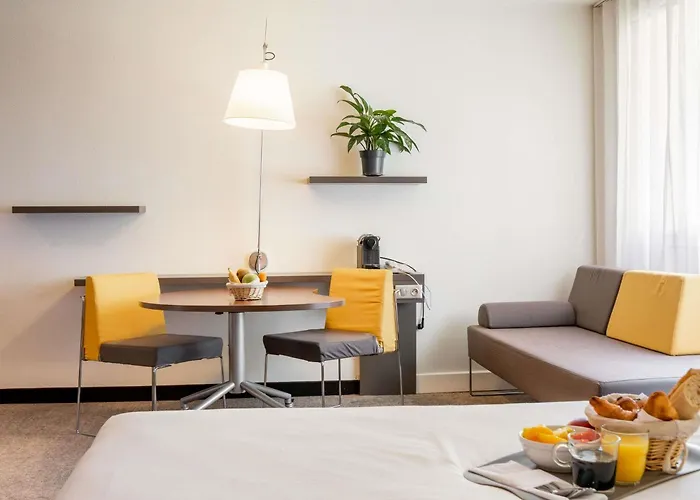 Novotel Suites Centre