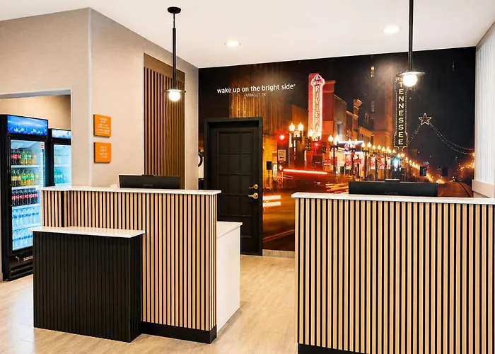 La Quinta Inn & Suites By Wyndam Knoxville West Farragut