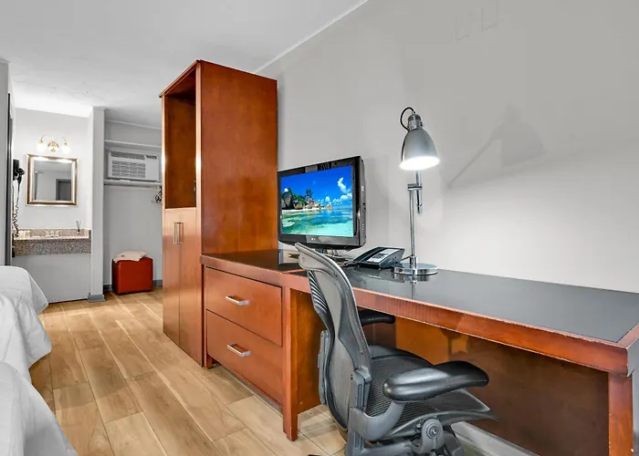 Harvest Drive Family Inn - Renovated Rooms