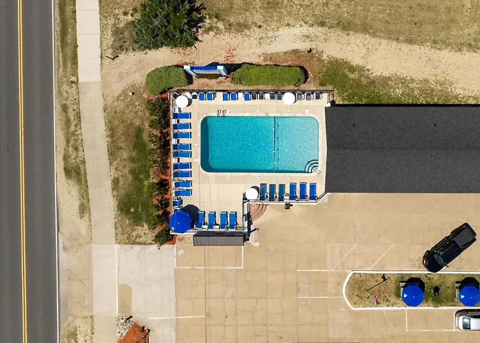 Dolphin Oceanfront - Nags Head