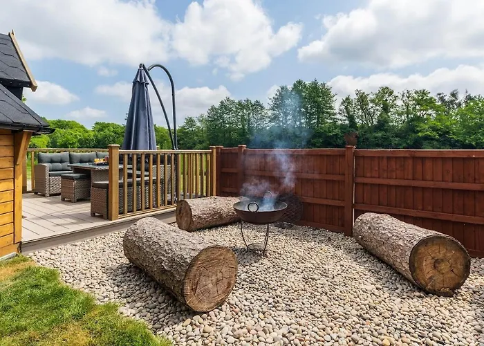Woods Meadow Glamping Hotel West Malling