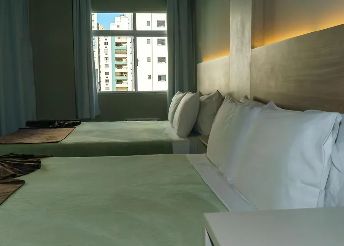 Hotel Gênova BC