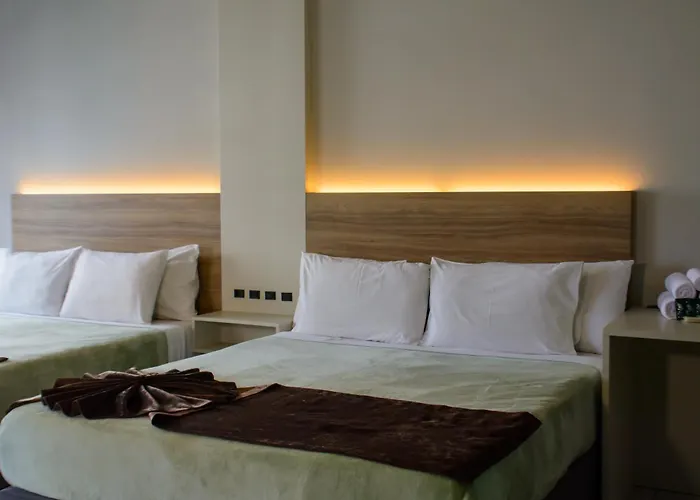 Hotel Gênova BC