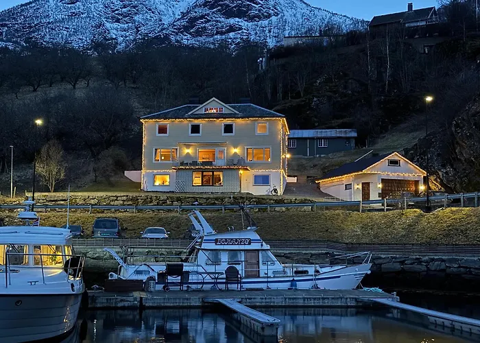 Svingen Guesthouse - Panoramic Fjord Views In Flam